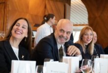 “Në 2030 bëhemi kampionët në Ballkan”/ Rama në Berlin: Të bëjmë më shumë për turizmin luksoz, së shpejti ligj të ri për investitorët “Në 2030 bëhemi kampionët në Ballkan”/ Rama në Berlin: Të bëjmë më shumë për turizmin luksoz, së shpejti ligj të ri për investitorët