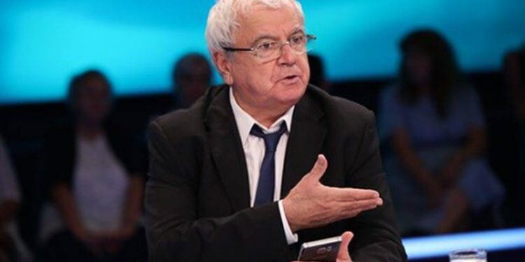 Situata e tensionuar në veri të Kosovës, Ngjela: Vuçiç i ka hipur kalit të dështimit, do rrëzohet Situata e tensionuar në veri të Kosovës, Ngjela: Vuçiç i ka hipur kalit të dështimit, do rrëzohet