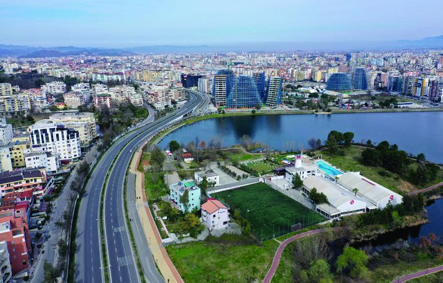 Krushqit e mi gjermanë dhe Tirana e Erion Veliajt Krushqit e mi gjermanë dhe Tirana e Erion Veliajt