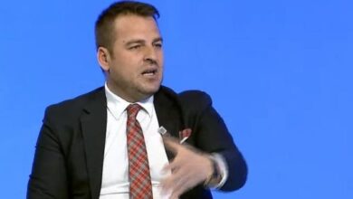 Bën thirrje për dorëheqjen e Kurtit, deklarata e fortë e deputetit të Vetëvendosjes: Opozita e Kosovës si Vuçiç