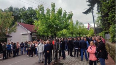 Dita e tretë e protestave në veri të Kosovës, KFOR shton masat! DASH: Palët të ulin tensionet Dita e tretë e protestave në veri të Kosovës, KFOR shton masat! DASH: Palët të ulin tensionet