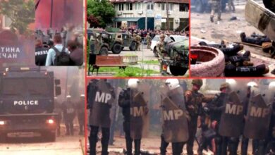 Situatë më e qetë në veri të Kosovës, protestat vijojnë. KFOR dhe policia rrethojnë godinat e komunave Situatë më e qetë në veri të Kosovës, protestat vijojnë. KFOR dhe policia rrethojnë godinat e komunave