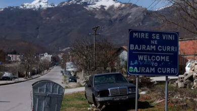 Artikulli i ‘FT’ në veri të Shqipërisë: Burrat emigrojnë, gratë përqafojnë ‘liri të reja’, i dalin zot shtëpisë