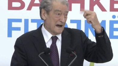 Berisha, deklaratë edhe për policët e Kosovës: E falenderoj shumë Amerikën! Ata i liroi Viktor Orbani Berisha, deklaratë edhe për policët e Kosovës: E falenderoj shumë Amerikën! Ata i liroi Viktor Orbani