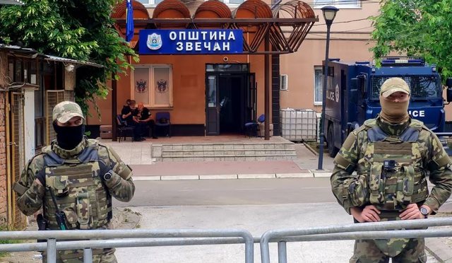 Diskutohet ripërsëritja e zgjedhjeve në komunat me shumicë serbe, por çfarë po ndodh me kryetarët e rinj në veri të Kosovës?