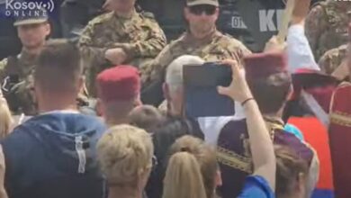 VIDEO/ Dhuna i lë vendin këngëve dhe valleve, serbët festojnë 1 qershorin para komunave në veri të Kosovës VIDEO/ Dhuna i lë vendin këngëve dhe valleve, serbët festojnë 1 qershorin para komunave në veri të Kosovës