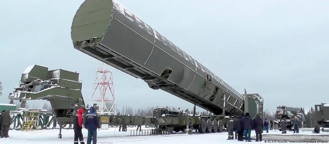 Shfaqet raketa që mund të shkatërrojë bunkerët e Koresë së Veriut