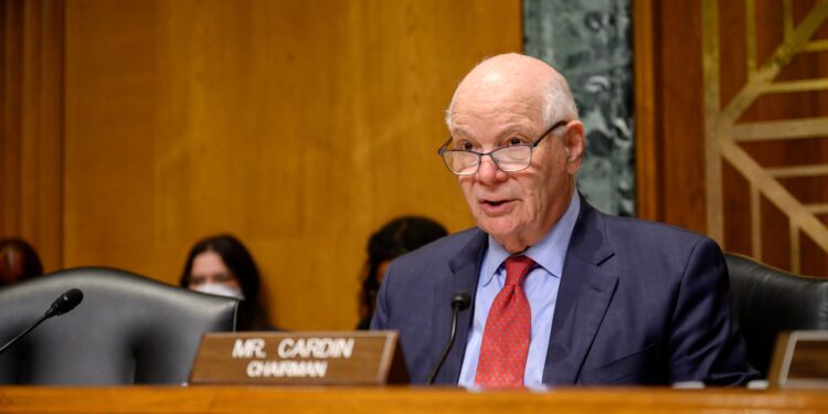 Senatori amerikan Cardin: Serbia dhe Kosova, kanë një mundësi unikale për të zgjidhur dallimet historike që kanë patur Senatori amerikan Cardin: Serbia dhe Kosova, kanë një mundësi unikale për të zgjidhur dallimet historike që kanë patur