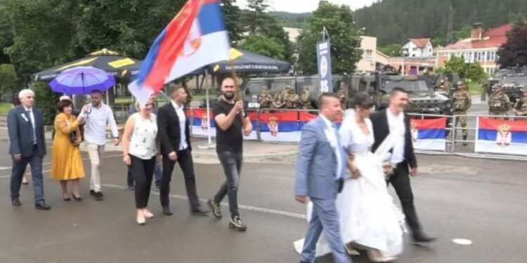 Shqiptarja martohet me një serb në Leposaviç: U njohëm në Durrës. Tani ndihem serbe Shqiptarja martohet me një serb në Leposaviç: U njohëm në Durrës. Tani ndihem serbe