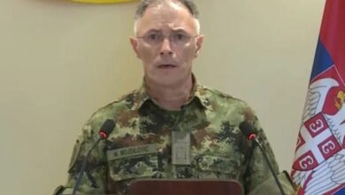‘Nëse marrim urdhër nga Vuçiç, gati të përmbushim detyrimet’, Kreu i ushtrisë serbe i kërkon KFOR-it të mbrojë serbët në Kosovë! ‘Nëse marrim urdhër nga Vuçiç, gati të përmbushim detyrimet’, Kreu i ushtrisë serbe i kërkon KFOR-it të mbrojë serbët në Kosovë!