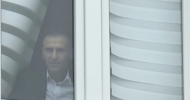 Rama e quajti “i vetëburgosuri i vetëvendosur”/ Kush është Lulzim Hetemi, kryetari i Leposaviç që është ‘ngujuar’ në zyrë Rama e quajti “i vetëburgosuri i vetëvendosur”/ Kush është Lulzim Hetemi, kryetari i Leposaviç që është ‘ngujuar’ në zyrë