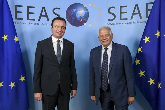 Përfundon takimi Kurti-Borrell/ Vuçiç i “zë vendin” kryeministrit të Kosovës, çfarë ndodhi në Bruksel