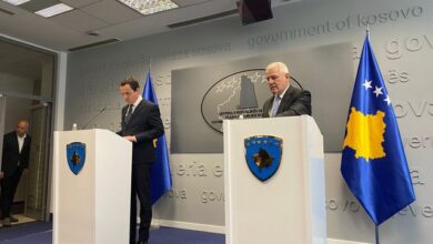 Rrëmbimi i 3 policëve/ Albin Kurti në konferencë urgjente: Agresioni ndaj shtetit tonë… Rrëmbimi i 3 policëve/ Albin Kurti në konferencë urgjente: Agresioni ndaj shtetit tonë…