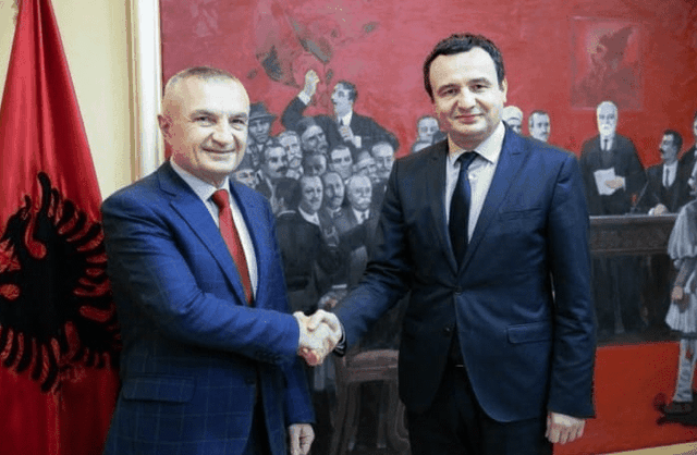 Meta: O Edi Rama, pse i vë shkopinj nën rrota Kosovës dhe provokon Albinin? Meta: O Edi Rama, pse i vë shkopinj nën rrota Kosovës dhe provokon Albinin?