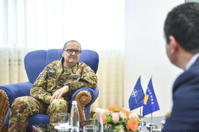 Shefi i KFOR kritikon Kurtin: Prej dy vitesh vetëm hapa pas, boll më me veprime të njëanshme Shefi i KFOR kritikon Kurtin: Prej dy vitesh vetëm hapa pas, boll më me veprime të njëanshme