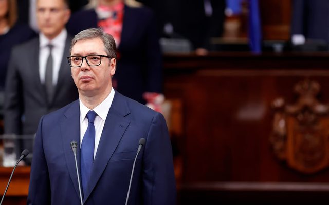Mbledhja urgjente e qeverisë serbe, Vuçiç tregon planin kundër Kosovës: Të nisim luftën e… Mbledhja urgjente e qeverisë serbe, Vuçiç tregon planin kundër Kosovës: Të nisim luftën e…
