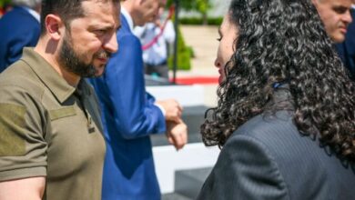 Osmani takon Zelenskin: Askush nuk e kupton dhimbjen e Ukrainës më mirë se Kosova Osmani takon Zelenskin: Askush nuk e kupton dhimbjen e Ukrainës më mirë se Kosova