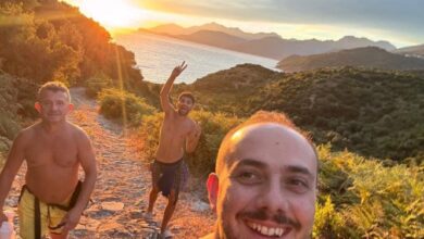 Nga Saranda në Qeparo me taksi, gazetarët nga Kosova rrëfejnë “tmerrin” Nga Saranda në Qeparo me taksi, gazetarët nga Kosova rrëfejnë “tmerrin”