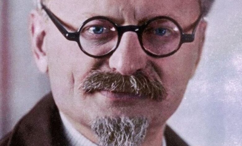 Leon Trotsky, marksisti që denoncoi Traktatin e Fshehtë të Londrës dhe masakrat serbe ndaj popullsisë shqiptare Leon Trotsky, marksisti që denoncoi Traktatin e Fshehtë të Londrës dhe masakrat serbe ndaj popullsisë shqiptare