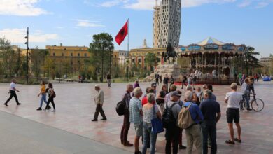 Ja pse turistët “braktisën” vendin tonë në muajin Korrik (TRE ARSYET)