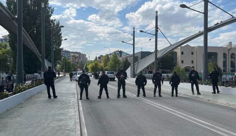 KFOR-i në alarm? Rrit praninë në urën e Ibrit