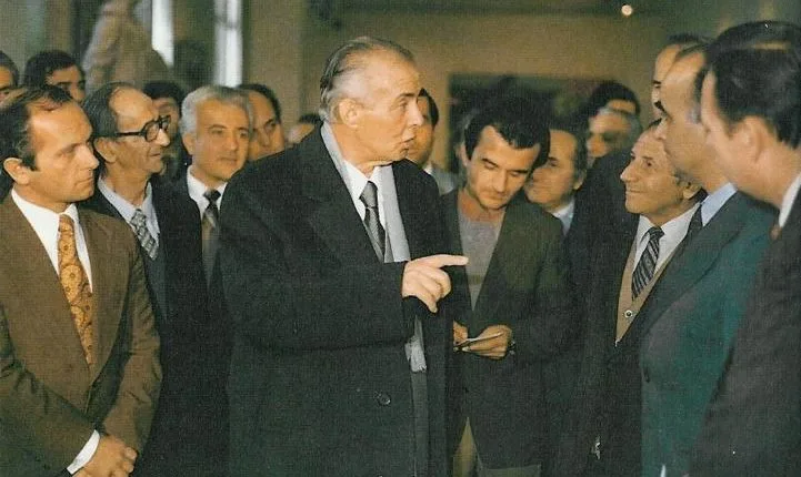 “Provuam disa herë, po nuk ia dolëm kurrë”, brenga e Enverit për ndryshimin e himnit kombëtar