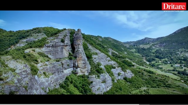 VIDEO/ Legjenda e gurit të Aleksandrit të Madh në Mat!
